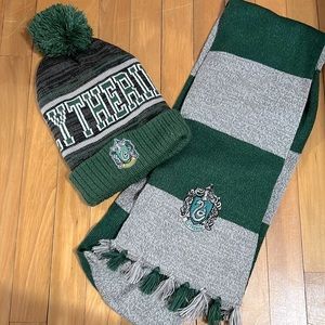 SLYTHERIN HAT AND SCARF SET